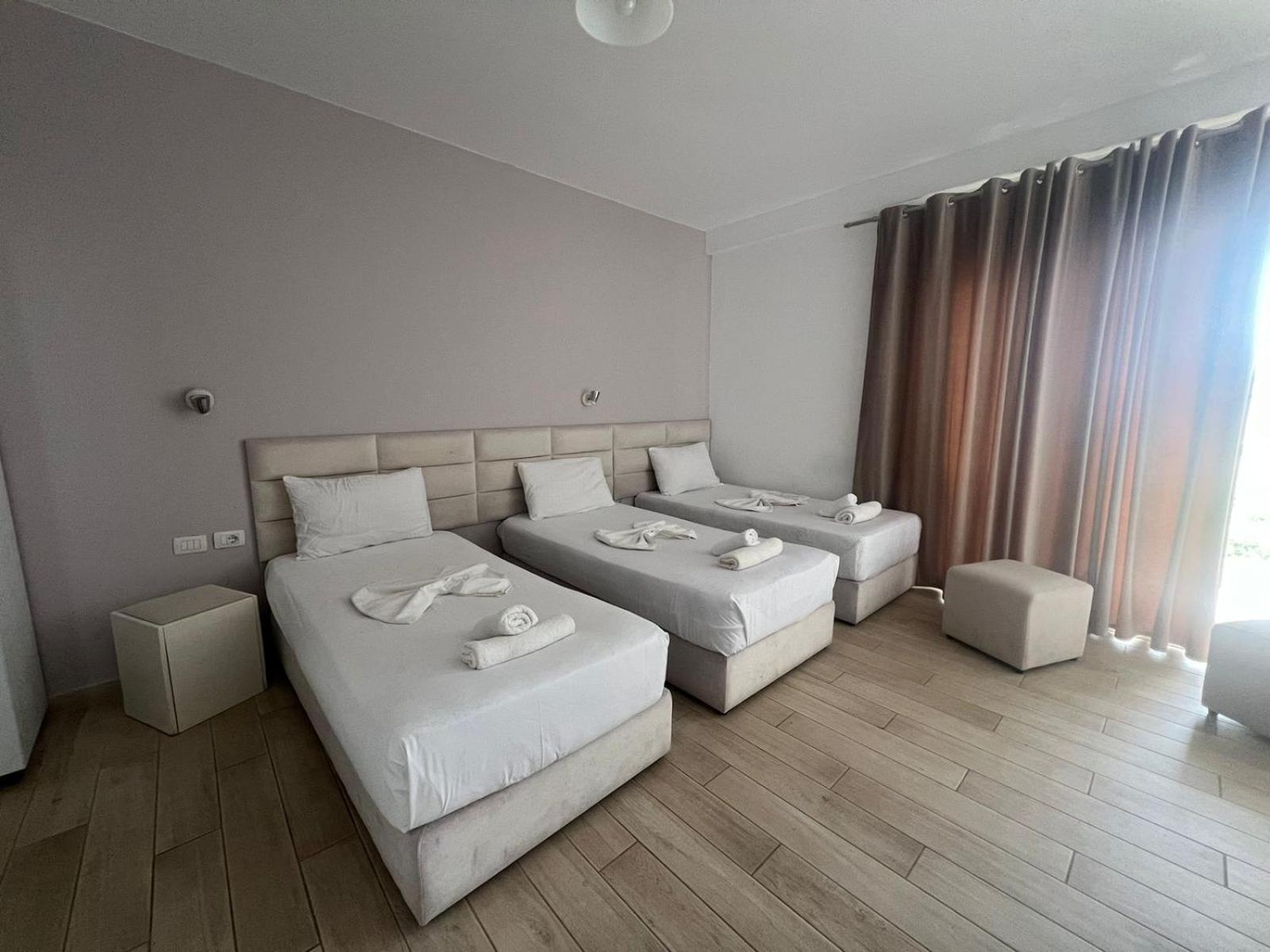 La Luna Hotel Ксамил Экстерьер фото